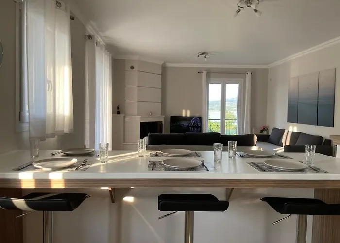 Tasos Cozy 2nd Floor *