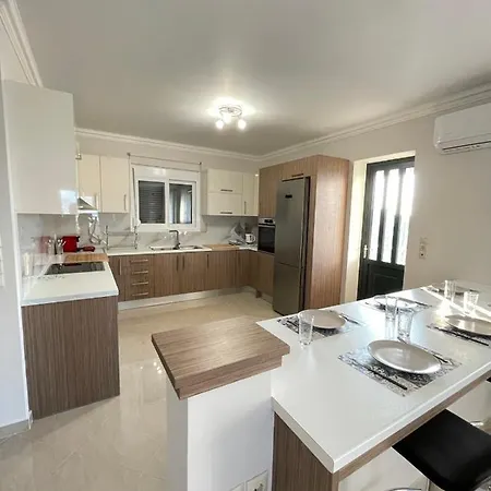 Tasos Cozy House *