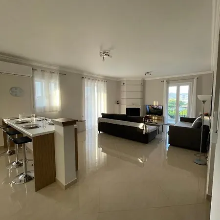 Tasos Cozy House * Kalligoni