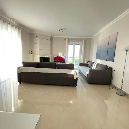 Tasos Cozy 2nd Floor Apartament