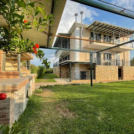 Tasos Cozy House *
