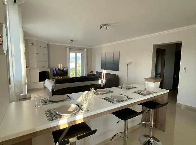 Tasos Cozy 2nd Floor *
